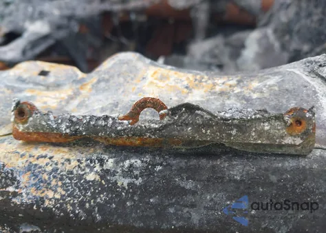 2012 Toyota Sienna Le V6 8 Passenger z USA, uszkodzony, nr VIN 5TDKK3DCXCS256821